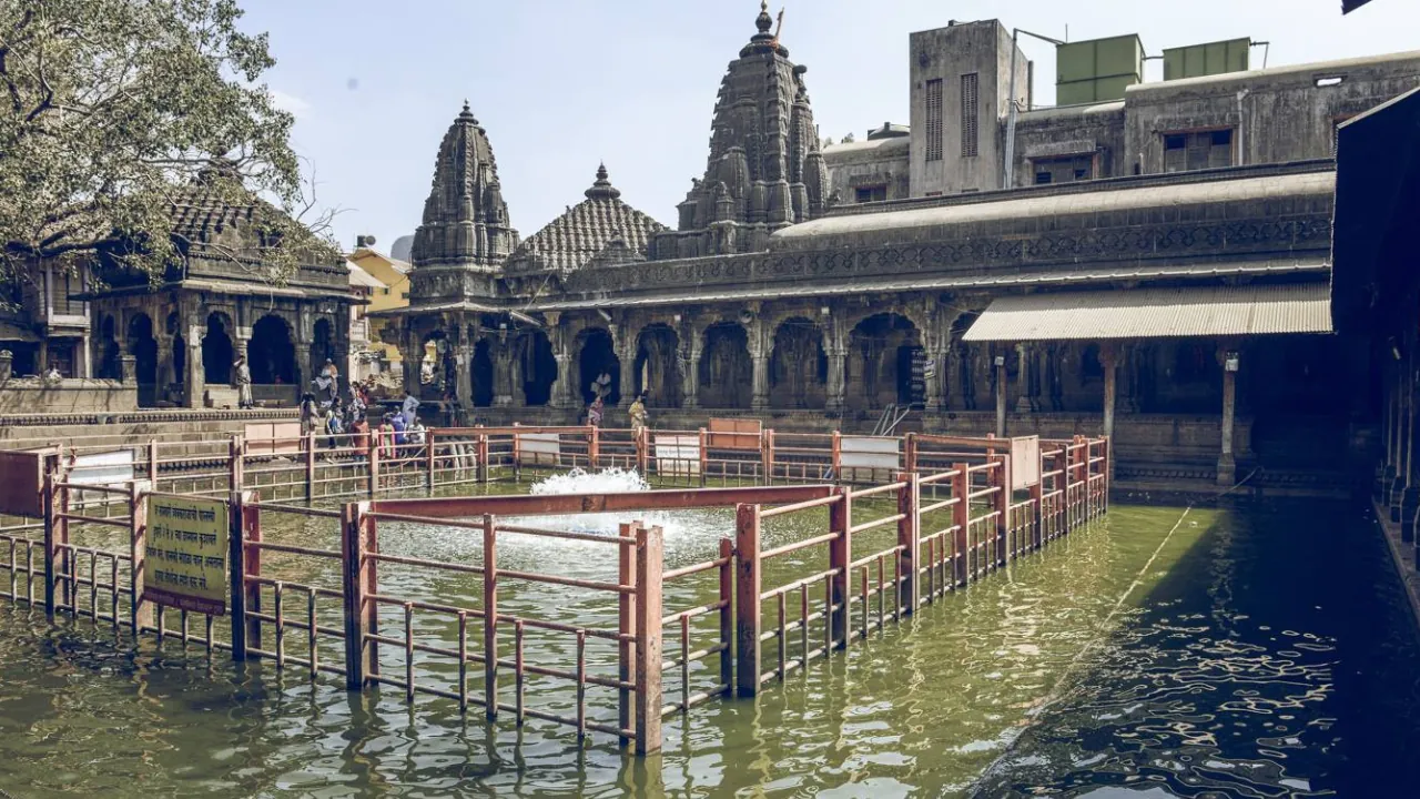 The image of Kushavarta Kund- Nasik Trimbakeshwar Shradh
