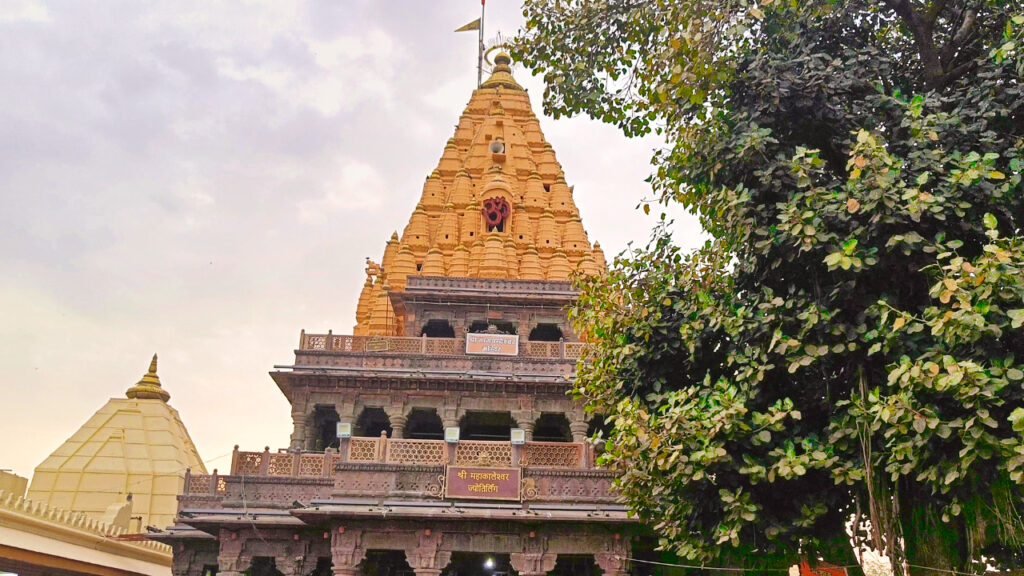 Temple of mahakaleshwar temple- Ujjain Shipra Shradh
